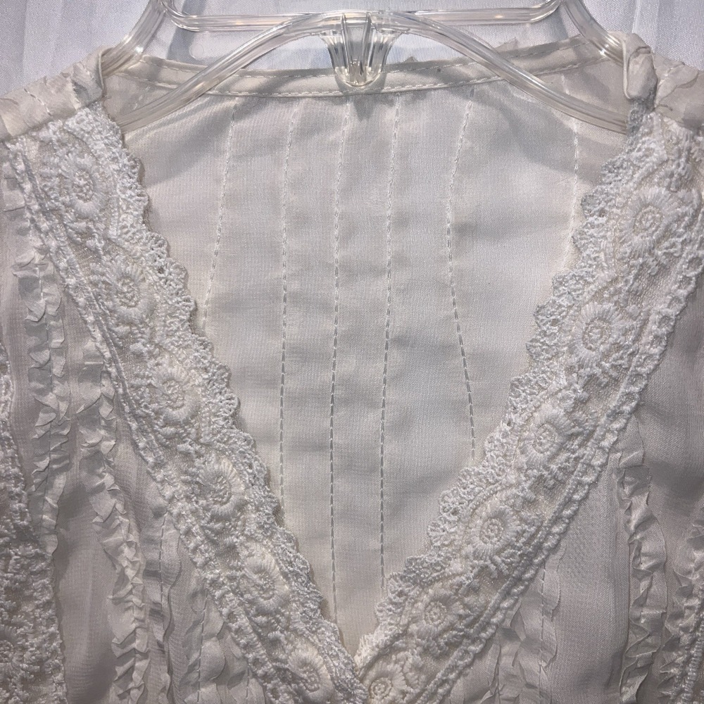 Cottagecore Boho Ivory Crinkle Ruched Lace V-Neck Short Puff Sleeve Top Size M - Picture 4 of 13